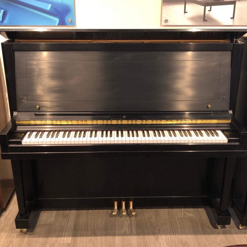 SteinwayK52_Front